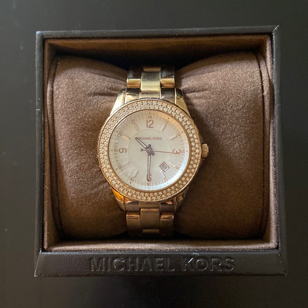 MICHAEL KORS Rose Gold Watch